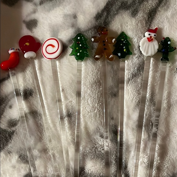 17 Christmas Themed Stir Sticks - Picture 3 of 9